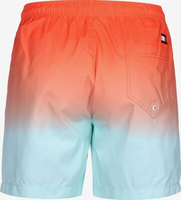 TOMMY HILFIGER Badeshorts in Blau