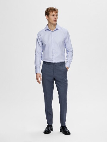 Coupe regular Chemise 'Duke' SELECTED HOMME en bleu