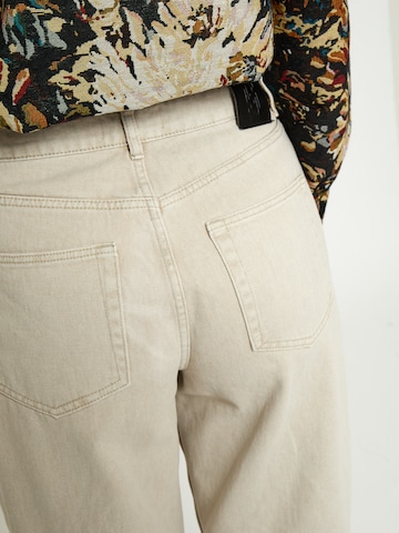 Peppercorn - regular Vaquero 'Namira' en beige