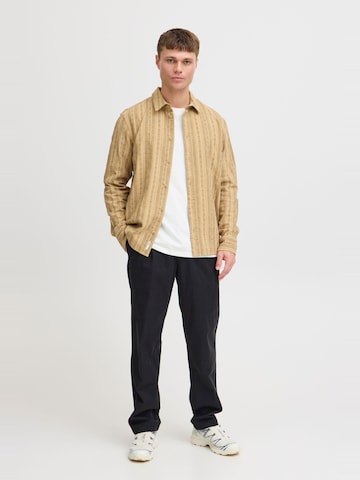 !Solid Tapered Pleat-front trousers 'Moose Liam' in Black: front