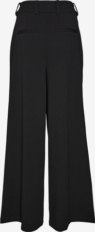 VERO MODA Wide leg Pleat-front trousers 'Gigi' in Black