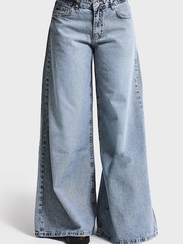 IT'S BASIC Wide leg Jeans 'ELEPHANT LEG LOW RISE JEANS' in Blauw