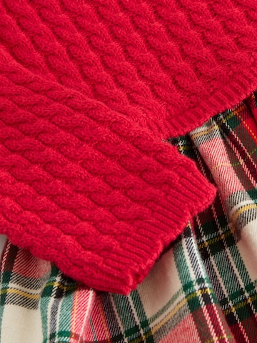 Next - Vestido en rojo