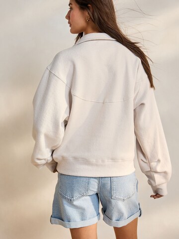 Next Sweter w kolorze beżowy
