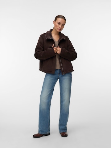 VERO MODA Between-Season Jacket 'VMBERNIE' in Brown