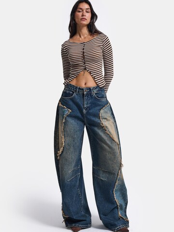 Barrel Jean 'PATCHED BARREL MID RISE JEANS' IT'S BASIC en bleu