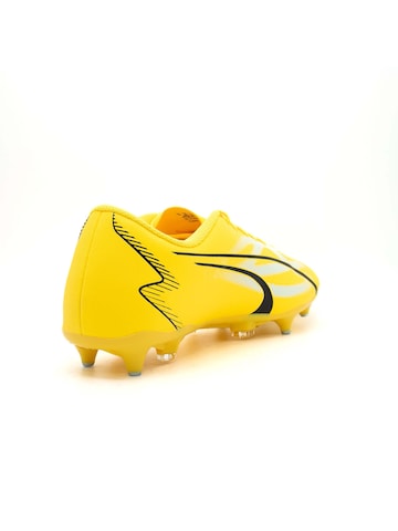 Chaussure de foot 'Ultra Play' PUMA en jaune