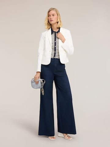 Blazer di MOTIVI in bianco