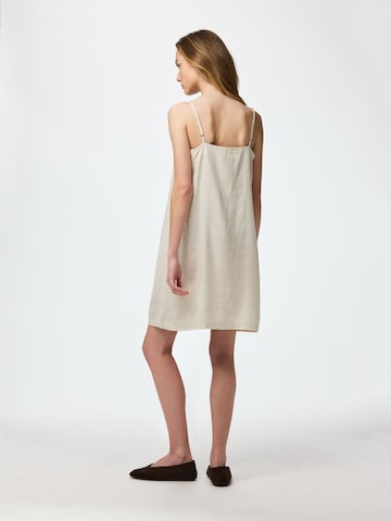 Robe 'PCPia' PIECES en beige