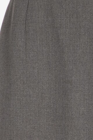 Betty Barclay Skirt in M in Grey