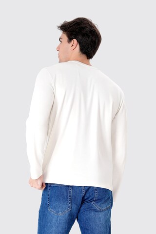 UNIQVIBE Shirt in Wit