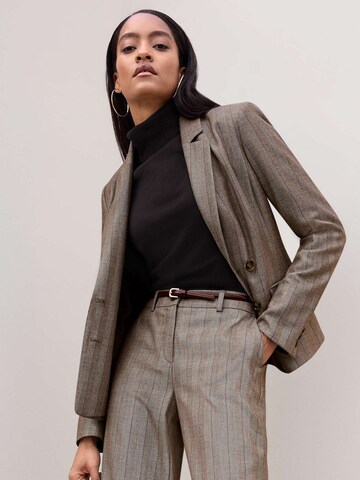 MADELEINE Blazer in Beige