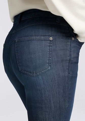 MAC Slimfit Jeans in Blau