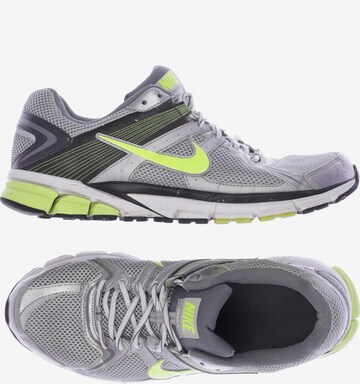 NIKE Halbschuh 44 in Grau: predná strana