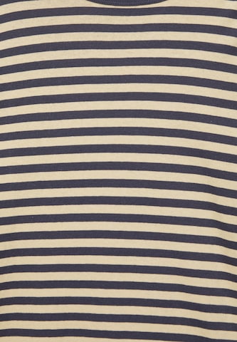 Tricou de la Pull&Bear pe maro