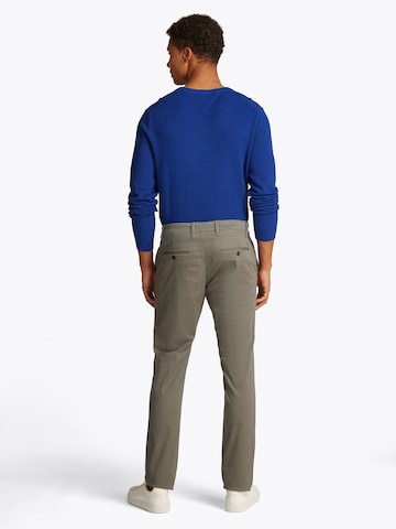 TOMMY HILFIGER Slim fit Chino trousers '1985 Bleecker' in Grey