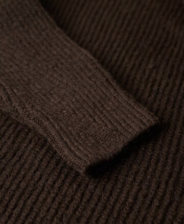 Superdry Sweater in Brown