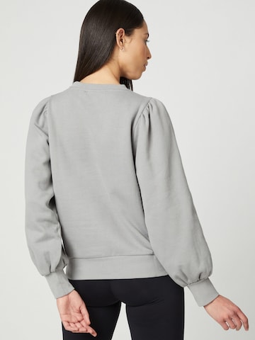 Sweat-shirt Liz Kaeber en gris