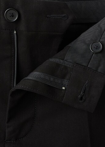 MANGO MAN Regular Pleated Pants 'Koda' in Black