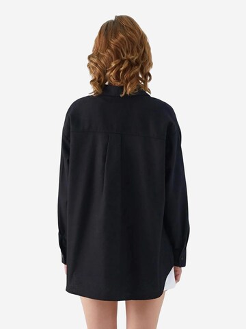 MixRay Blouse in Black