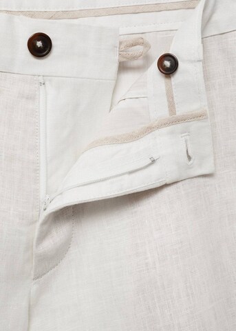 MANGO MAN Slimfit Hose 'Carp' in Weiß