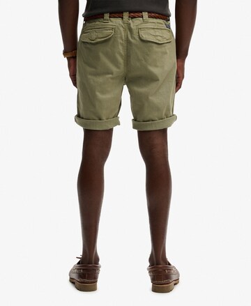 Superdry & Co Regular Chino in Groen