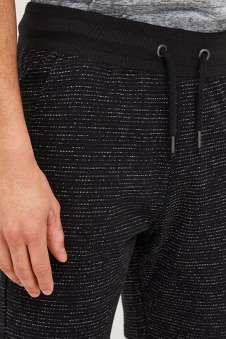 BLEND Regular Sweatshorts 'TOKKER' in Schwarz