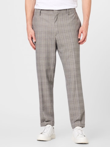 Regular Pantalon à plis BURTON MENSWEAR LONDON en gris : devant