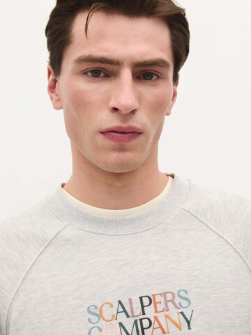 Sweat-shirt 'Rustic High' Scalpers en gris