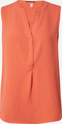 QS - Blusa em laranja: frente