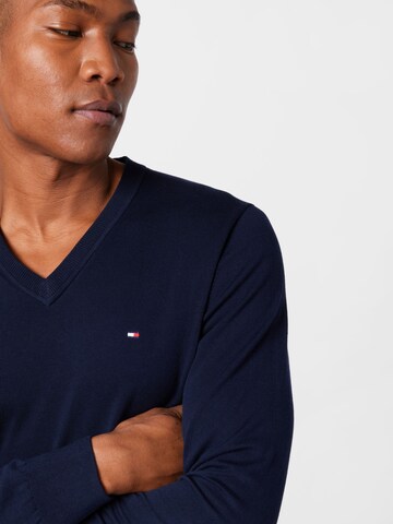 TOMMY HILFIGER Pullover in Blau