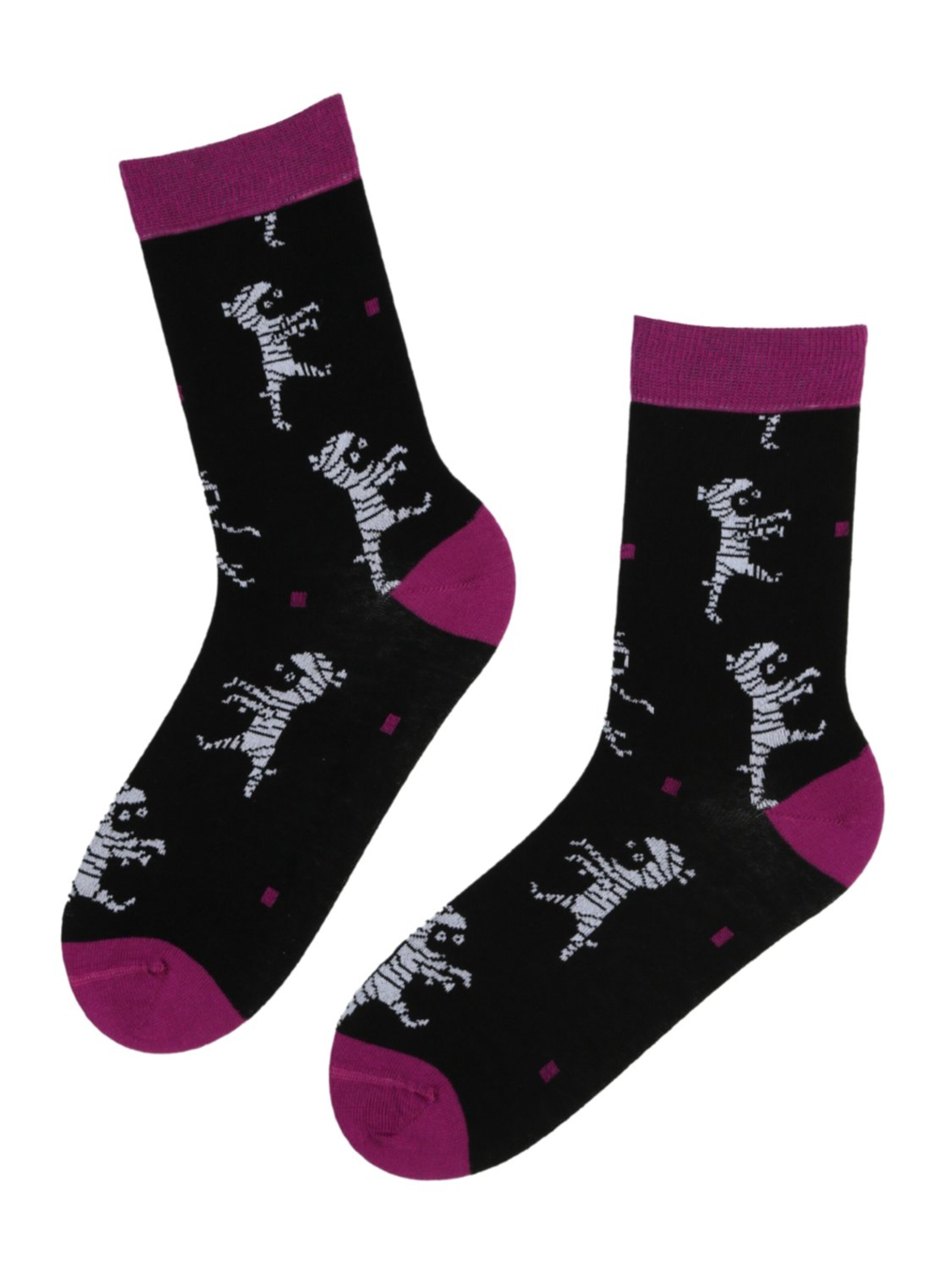 Sokisahtel Chaussettes ''MUMMY black halloween socks'' en 36-40 en noir, Vue avec produit