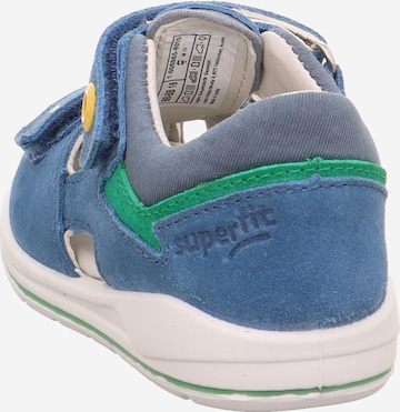 SUPERFIT - Zapatos abiertos 'BOOMERANG' en azul