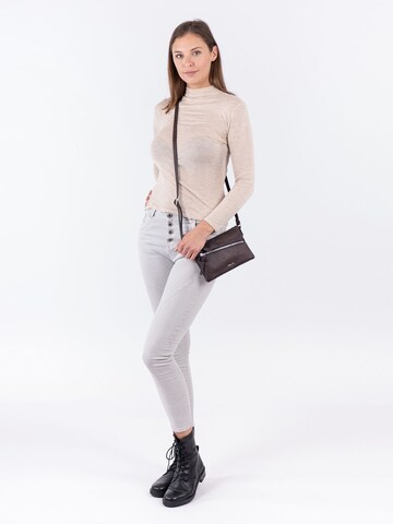 Tamaris Shoulder bag ' Alessia ' in Brown: front