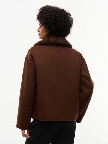 TOMMY HILFIGER Winter jacket in Brown