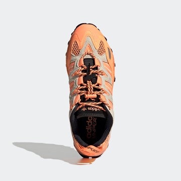ADIDAS ORIGINALS Rövid szárú sportcipők 'Hyperturf' - narancs