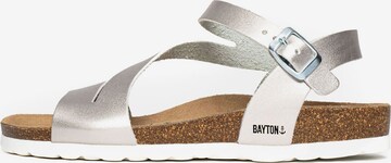 Bayton Remsandal 'Jaeva' i silver: framsida