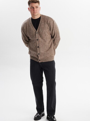 Dxnmxrk Gebreid vest 'DXFranker' in Bruin