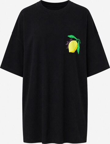 Worldclassca Oversized Shirt 'Limon Cello' in Black: front
