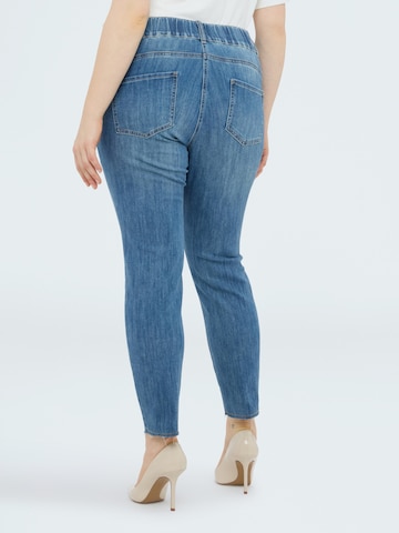 Fiorella Rubino - Skinny Vaquero en azul