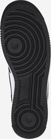 Nike Sportswear Rövid szárú sportcipők 'AIR FORCE 1 07' - fekete