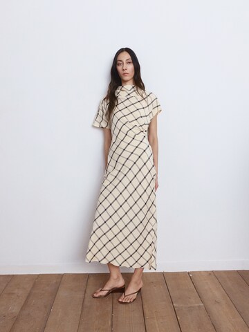 Robe 'Kenny' MANGO en beige : devant