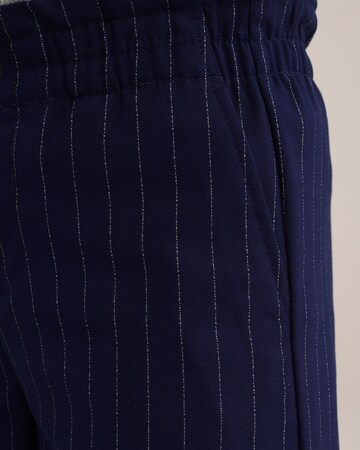 WE Fashion Regular Trousers in Blue