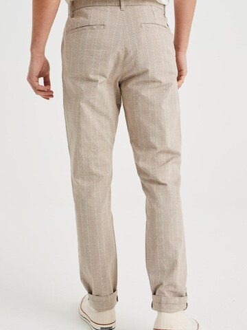 Slimfit Pantaloni eleganți de la WE Fashion pe gri