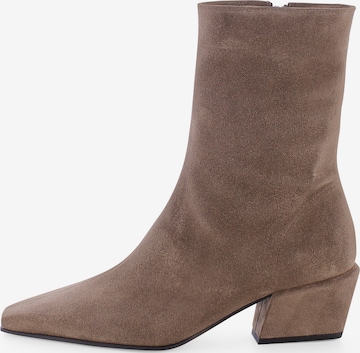 Bottines ' NYLA ' Kennel & Schmenger en marron : devant