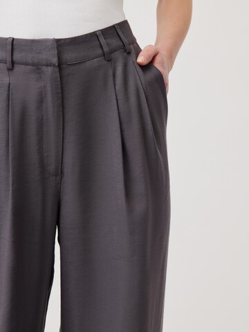 LeGer by Lena Gercke Wide leg Pleat-front trousers 'Draco' in Grey