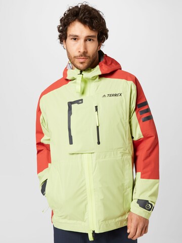 ADIDAS TERREX - Chaqueta de montaña en verde: frente