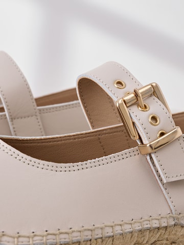 balta Next Espadrilės