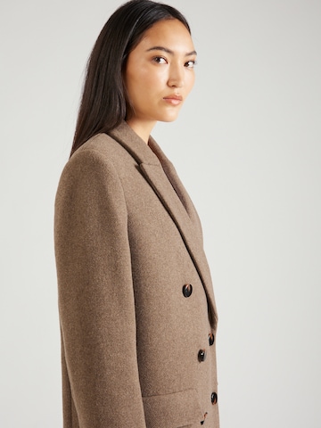 Sisley Between-Seasons Coat in Beige