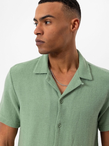 Antioch Regular fit Button Up Shirt in Green